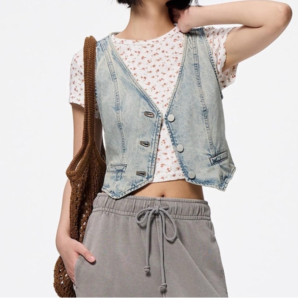 GU Denim Vest